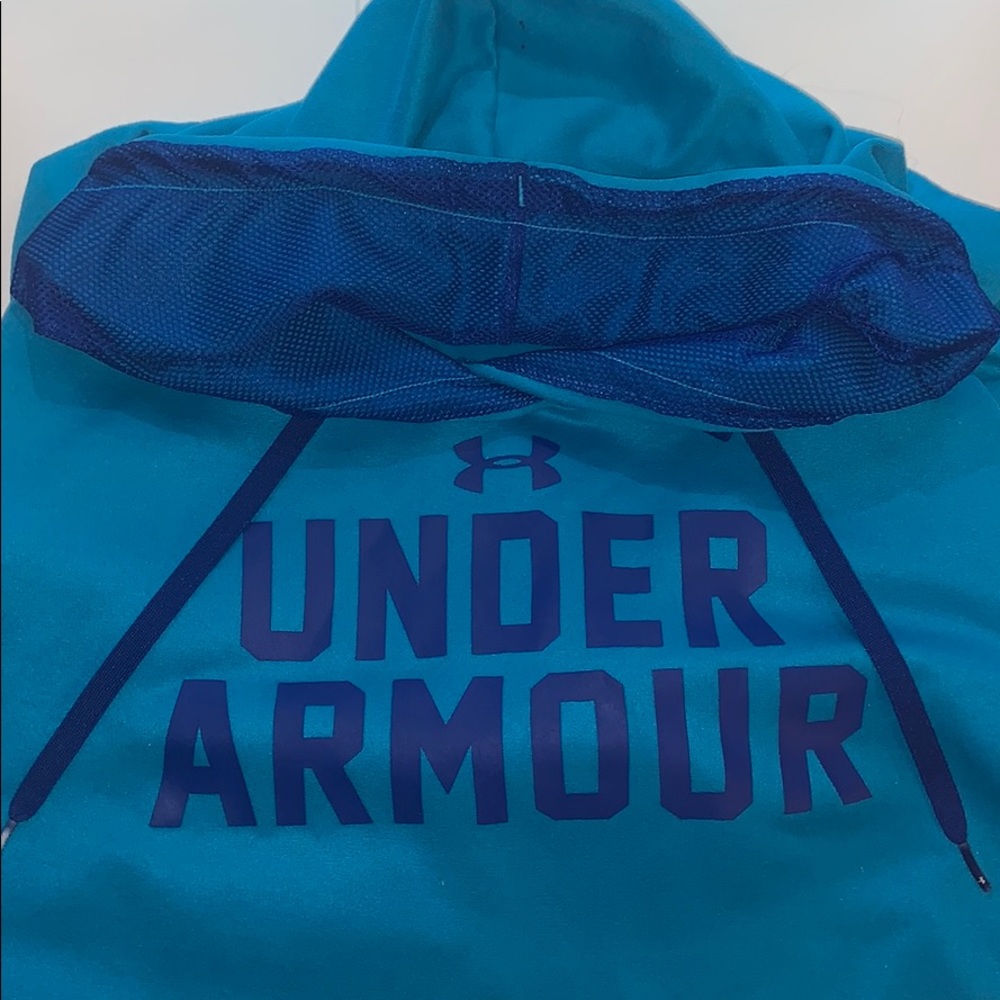 Under Armour sweatshirt